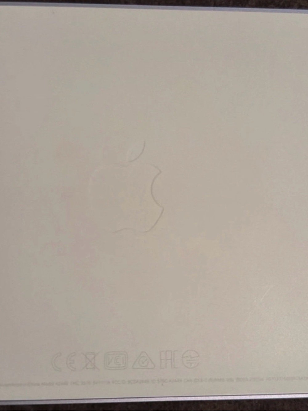Apple Compact Bluetooth Keyboard and Mouse - Picture 3 of 4